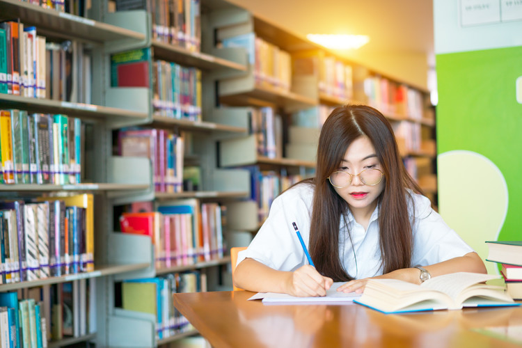 昌吉学院(Changji University)近三年招生数据全解析：2022-2024各省录取线及报考建议（2025届考生指南）