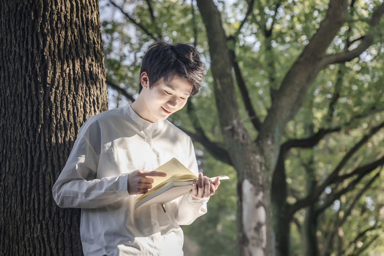 广东医科大学（广医大）四川录取数据深度解读：2022-2024年分数线趋势与专业对比