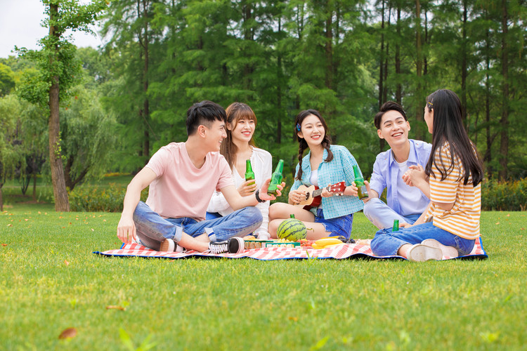 甘肃中医药大学(GSUCM)2025录取预测：基于2022-2024年各省分数线大数据分析