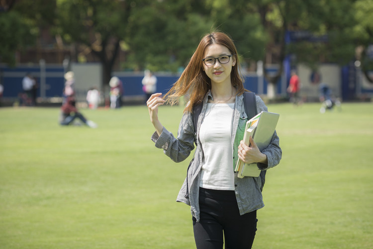 2025报考指南：福建师范大学协和学院(FNU协和)近三年各省录取分数线深度解析
