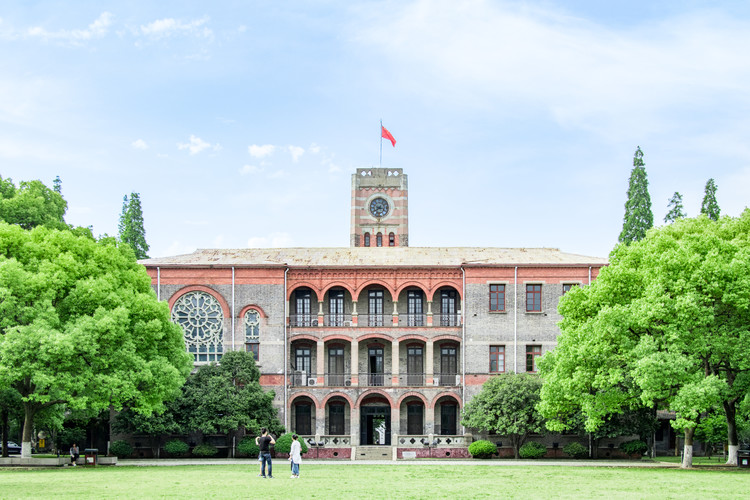 江汉大学(JU)2022-2024年录取数据全解析：25届考生择校指南